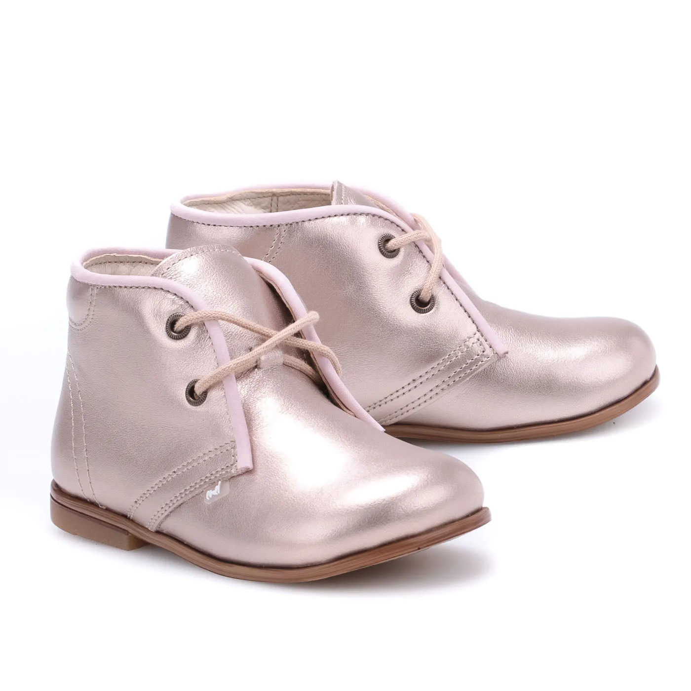 (2195-37) Emel first shoes