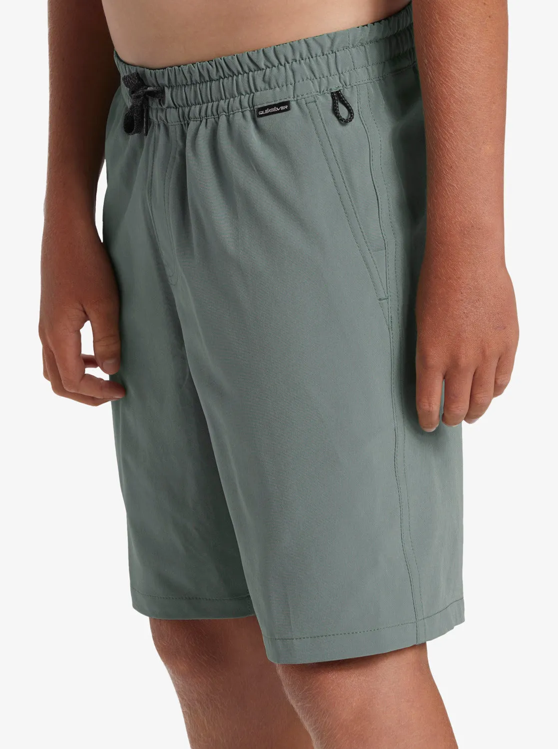 Boys 8-16 Taxer Amphibian 17" Hybrid Shorts