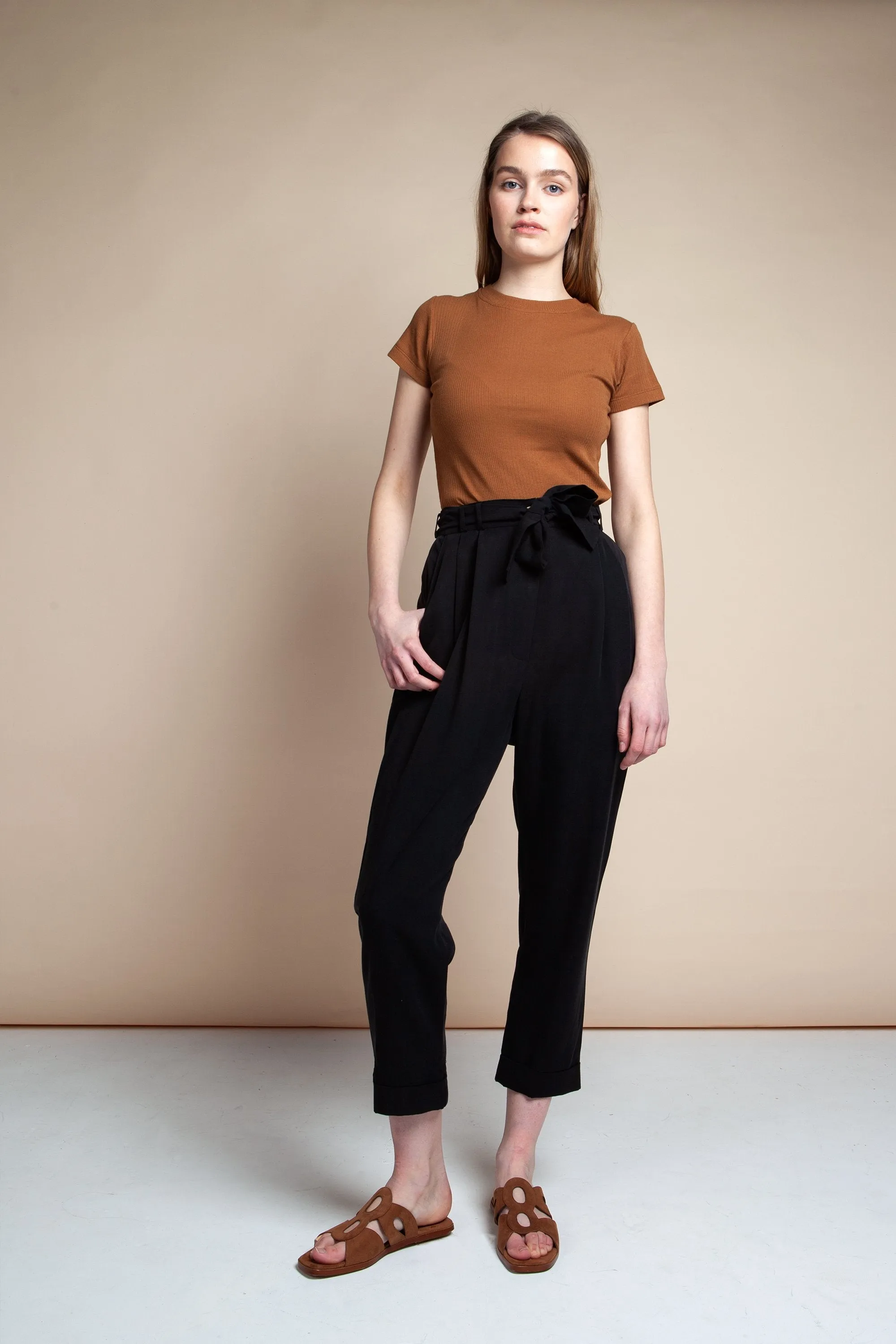 flora rib tee brown