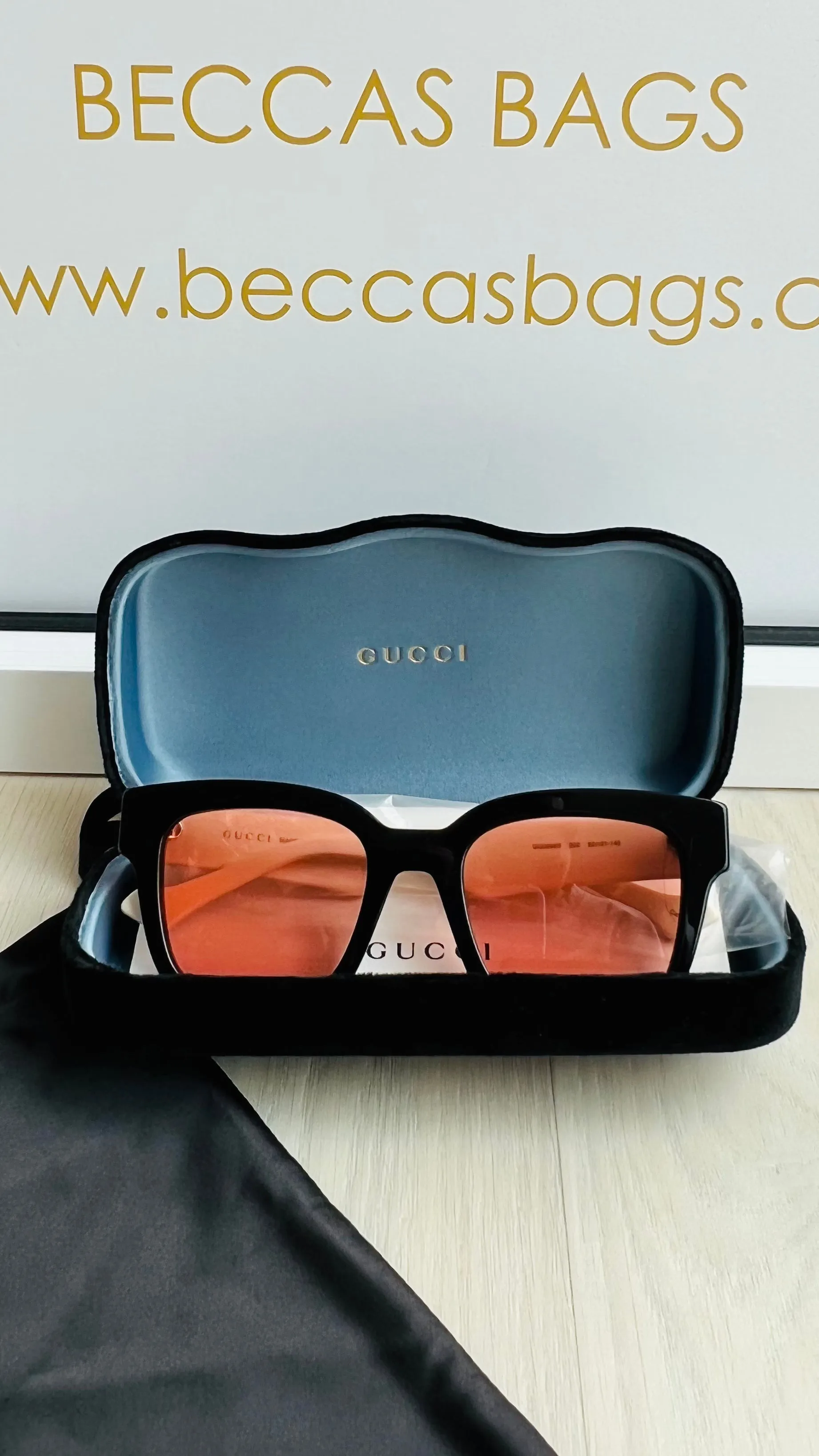 GUCCI Square Tinted Sunglasses