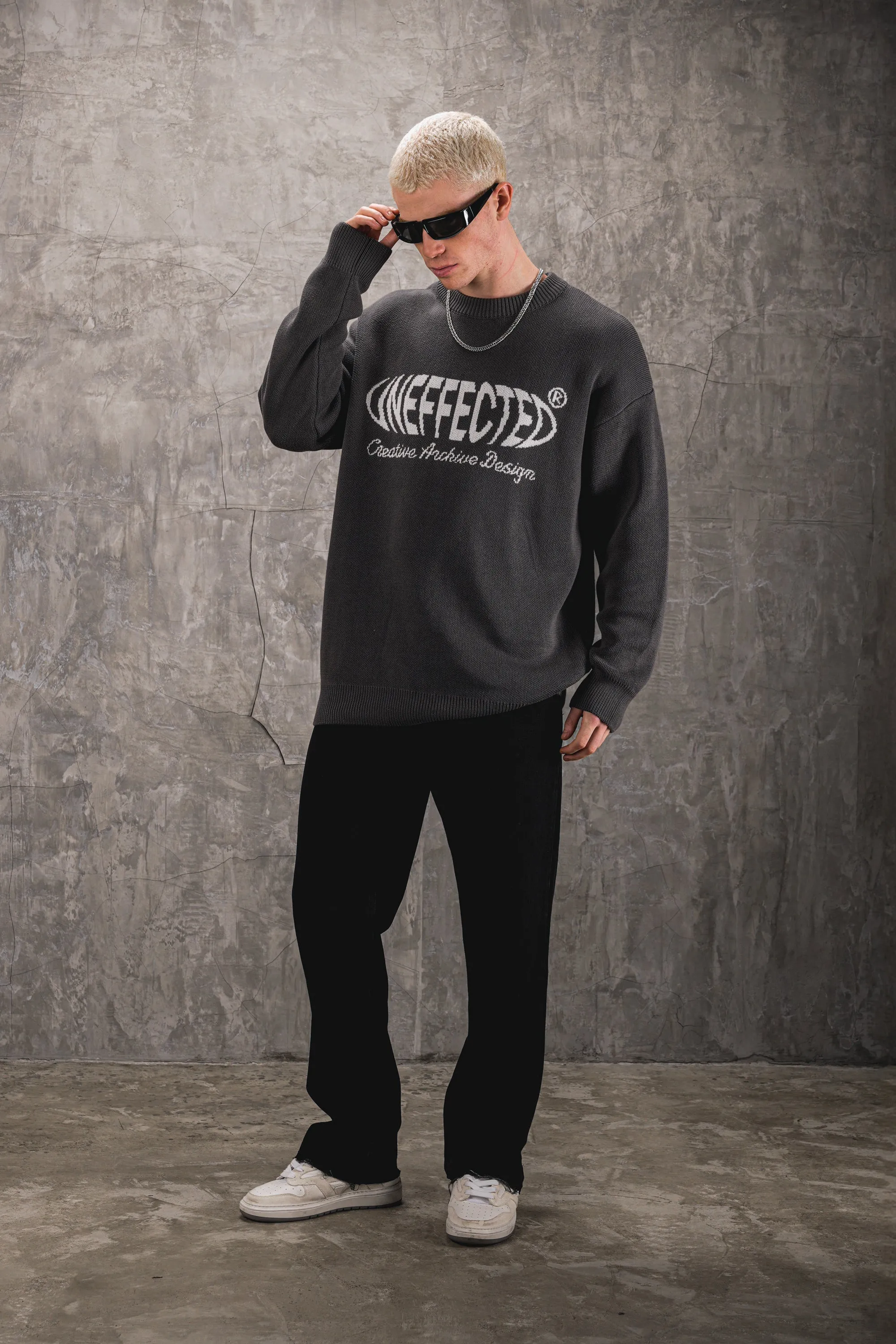 Universal Premium Knitted Crew - Anthracite